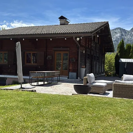 Dağ evi De *